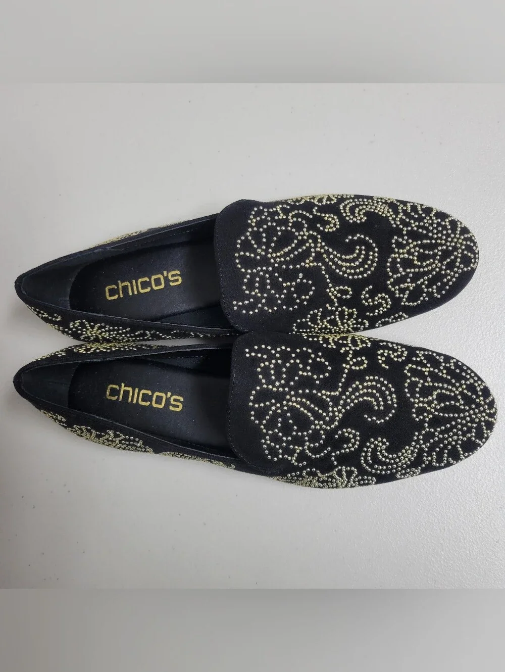 Chicos NWOT Embillished Black Loafers With Gold Beading size 6.5.